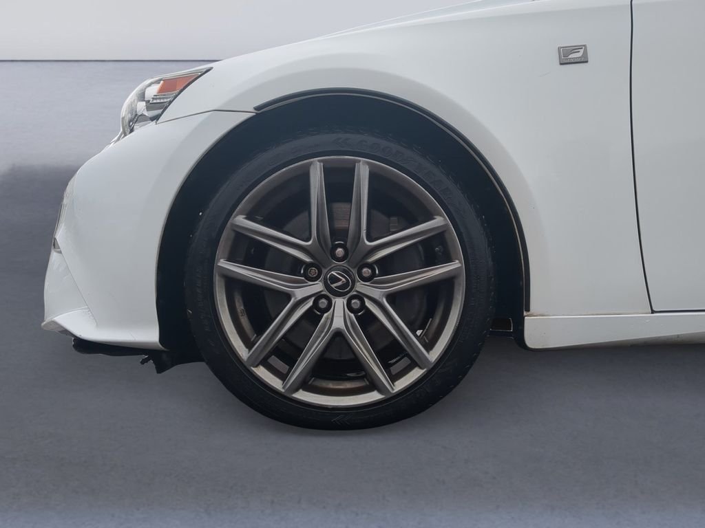 Used 2016 White Lexus 200t image 8