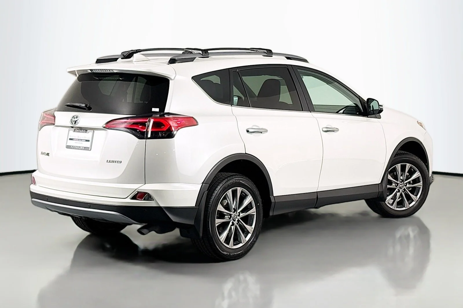 Used 2017 Blizzard Pearl Toyota Limited image 12