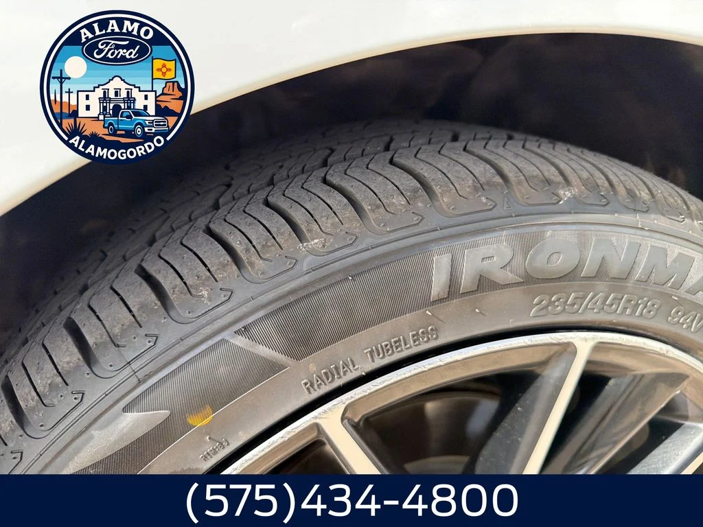 Used 2024 Ice Toyota SE image 26