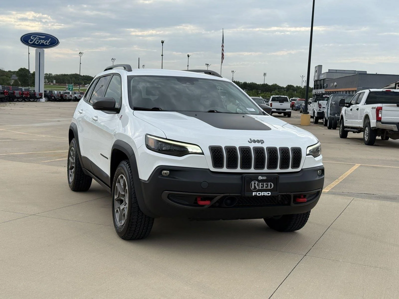 Used 2021 Jeep Cherokee Trailhawk with VIN 1C4PJMBX5MD252984 for sale in Kansas City