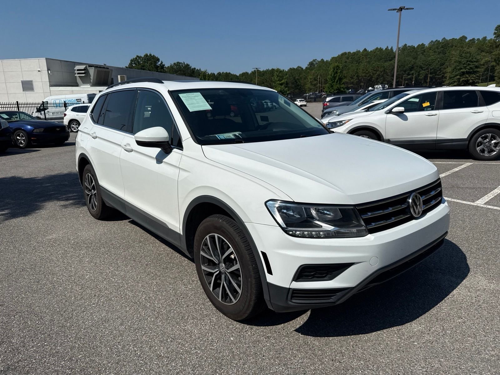Used 2021 White Volkswagen 2.0T SE image 2