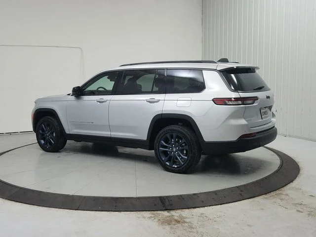 New 2026 Silver Zynith Jeep Limited image 6