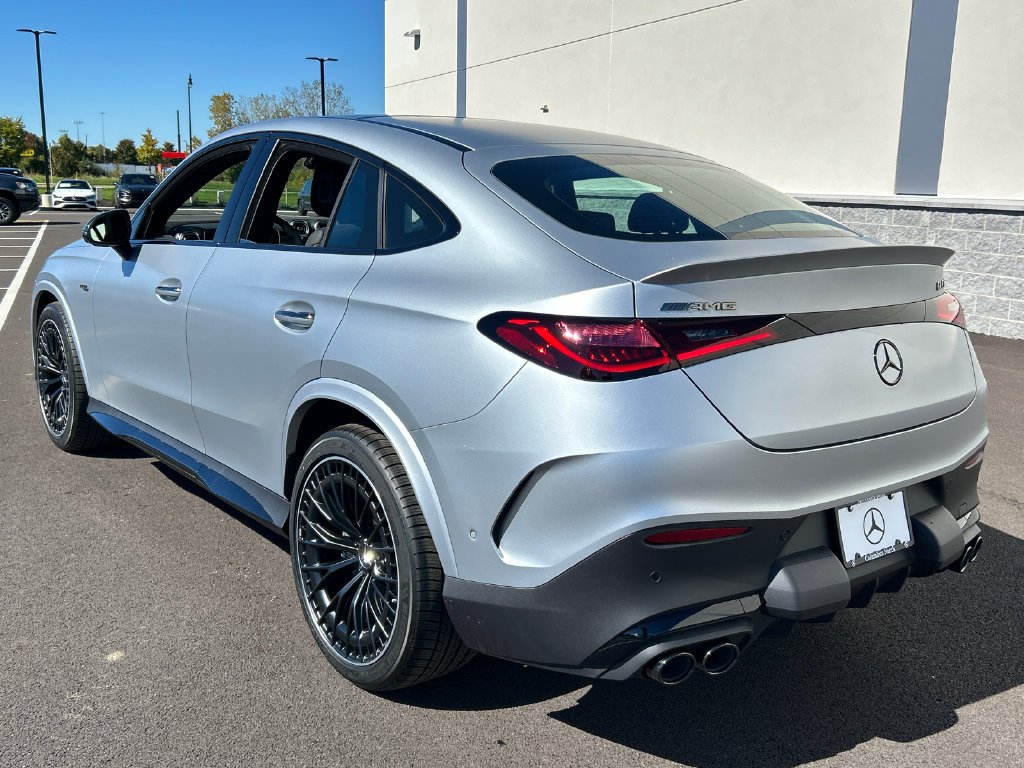 New 2027 MANUFAKTUR Cirrus Silver Magno Mercedes-Benz AMG® GLC 53 4MATIC+ Coupe image 5