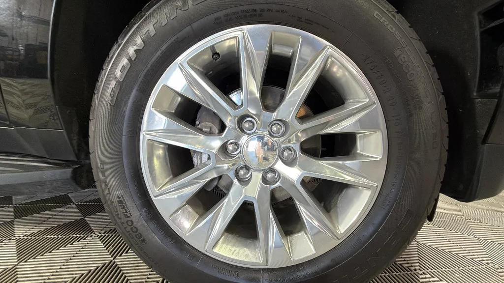 Used 2025 Black Chevrolet Premier image 40