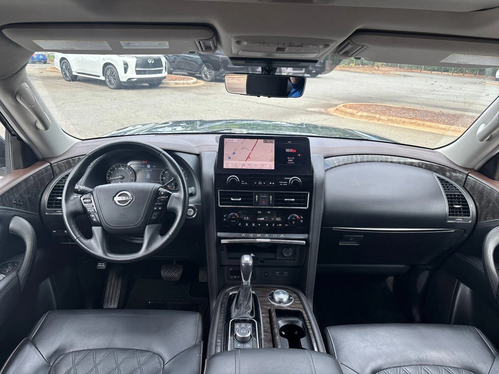 Used 2024 Super Black Nissan Platinum image 35