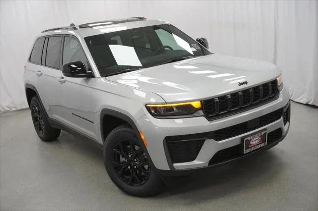 New 2026 Silver Zynith Exterior Paint Jeep Laredo image 8