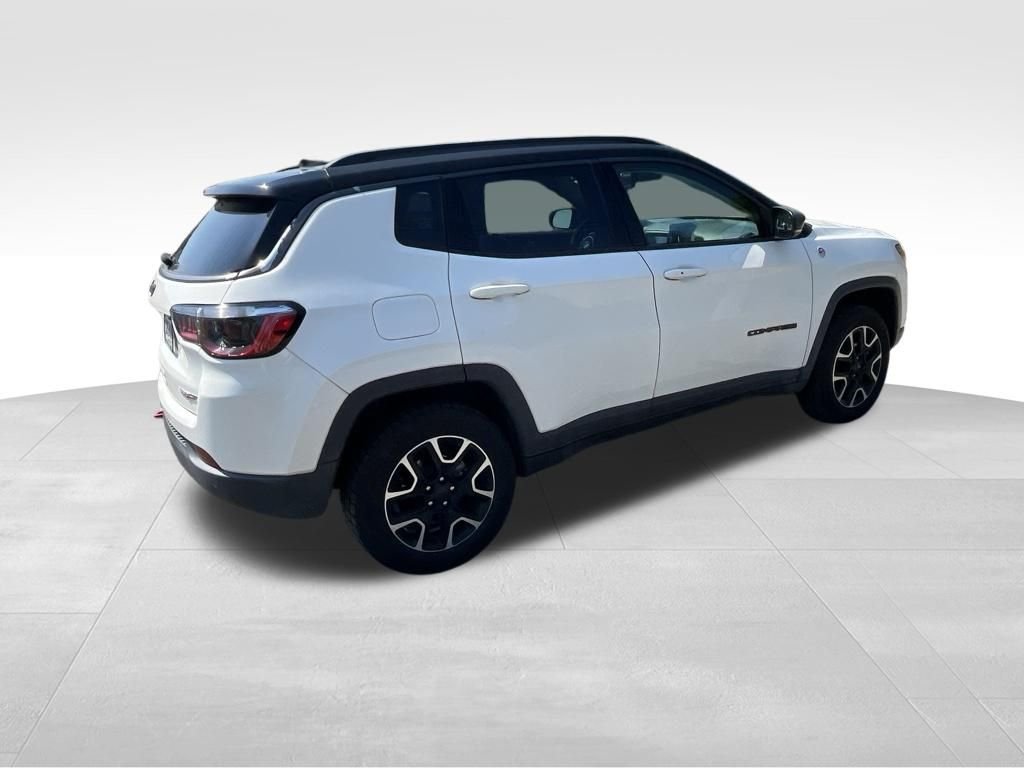 Used 2021 White Jeep Trailhawk image 12