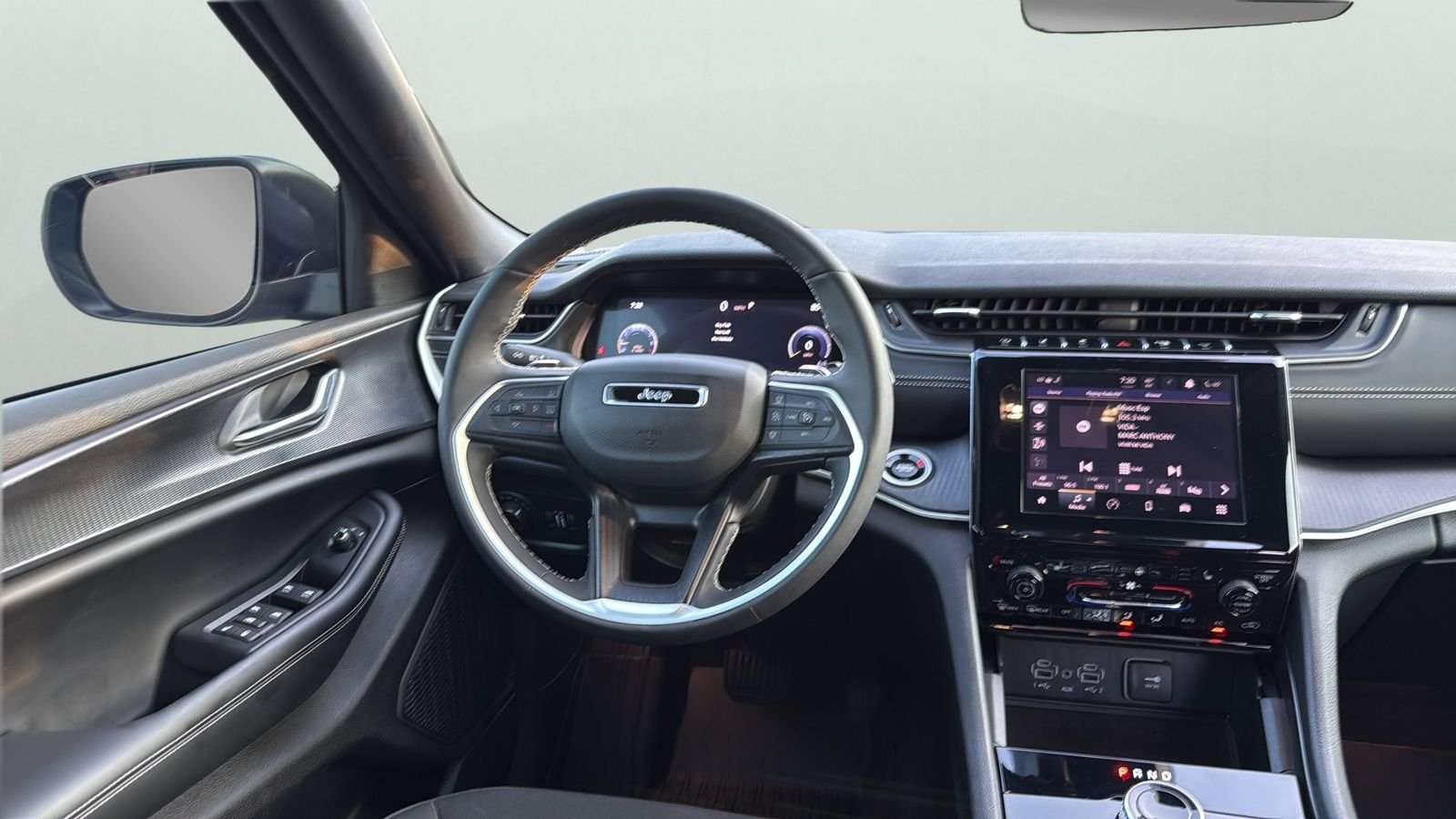 Used 2025 Gray Jeep Laredo X image 12