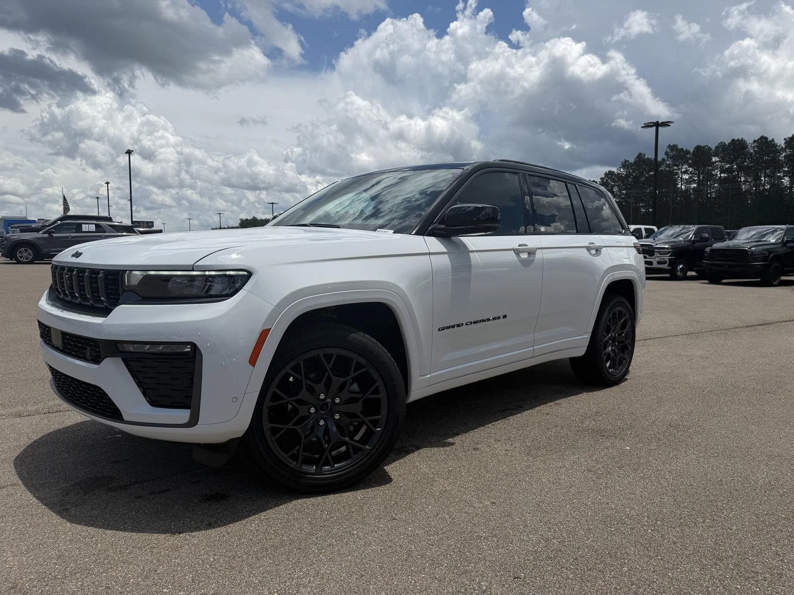 New 2026 Bright White Clear-Coat Exterior Paint Jeep Summit image 1