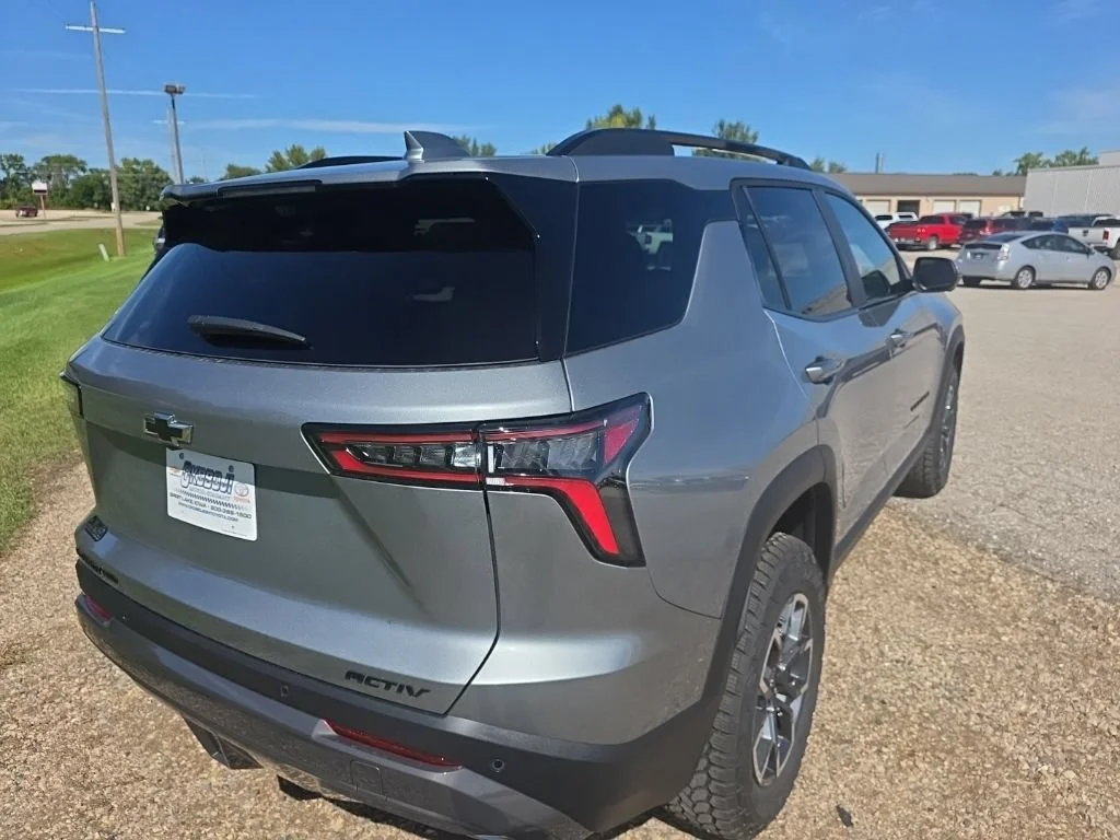 2027 Chevrolet Equinox ACTIV - Photo 8