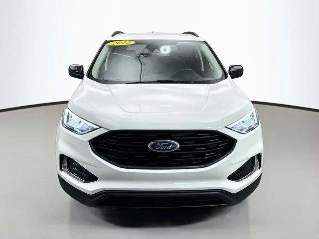 Certified Used 2022 Oxford White Ford SEL image 2