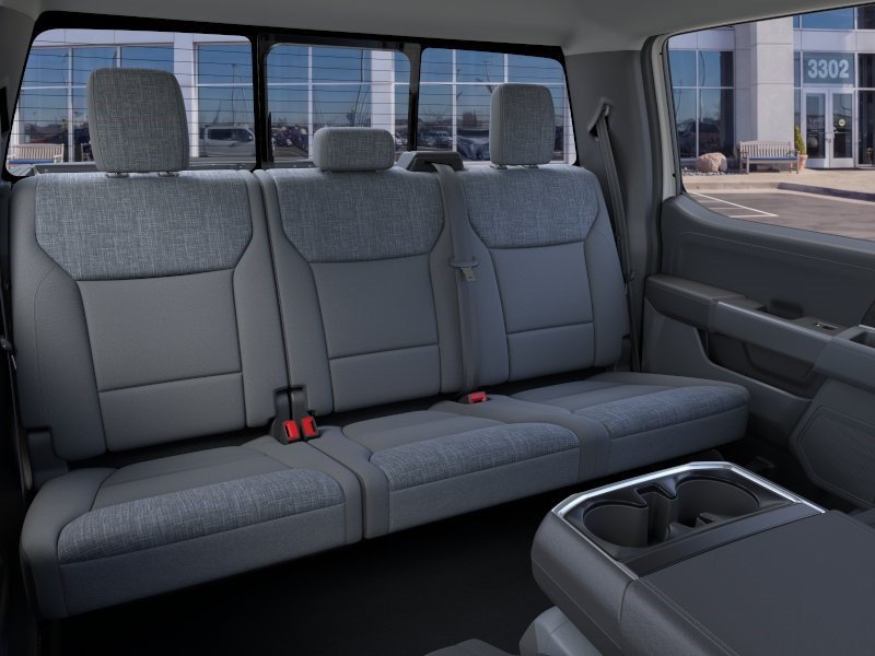 New 2026 Oxford White Ford XLT image 11