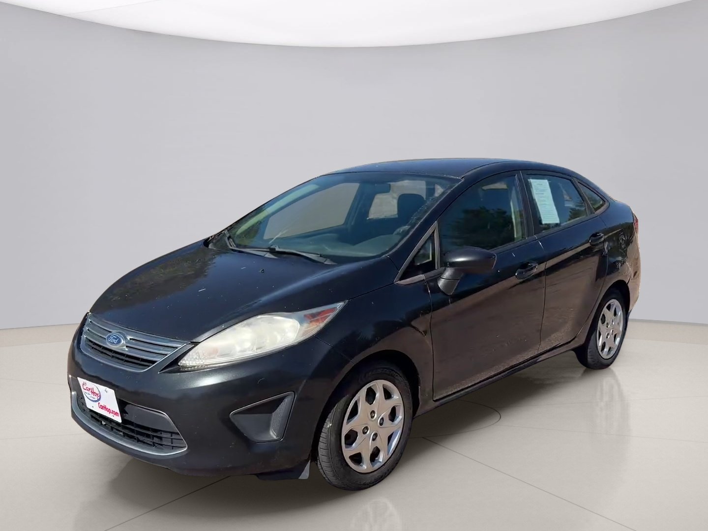 Used 2012 Black Ford SE image 1
