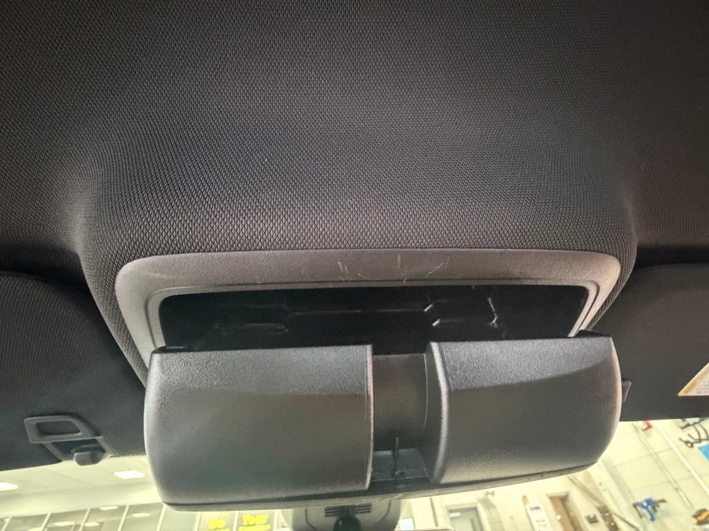 Used 2025 Cacti Green Chevrolet LT image 24