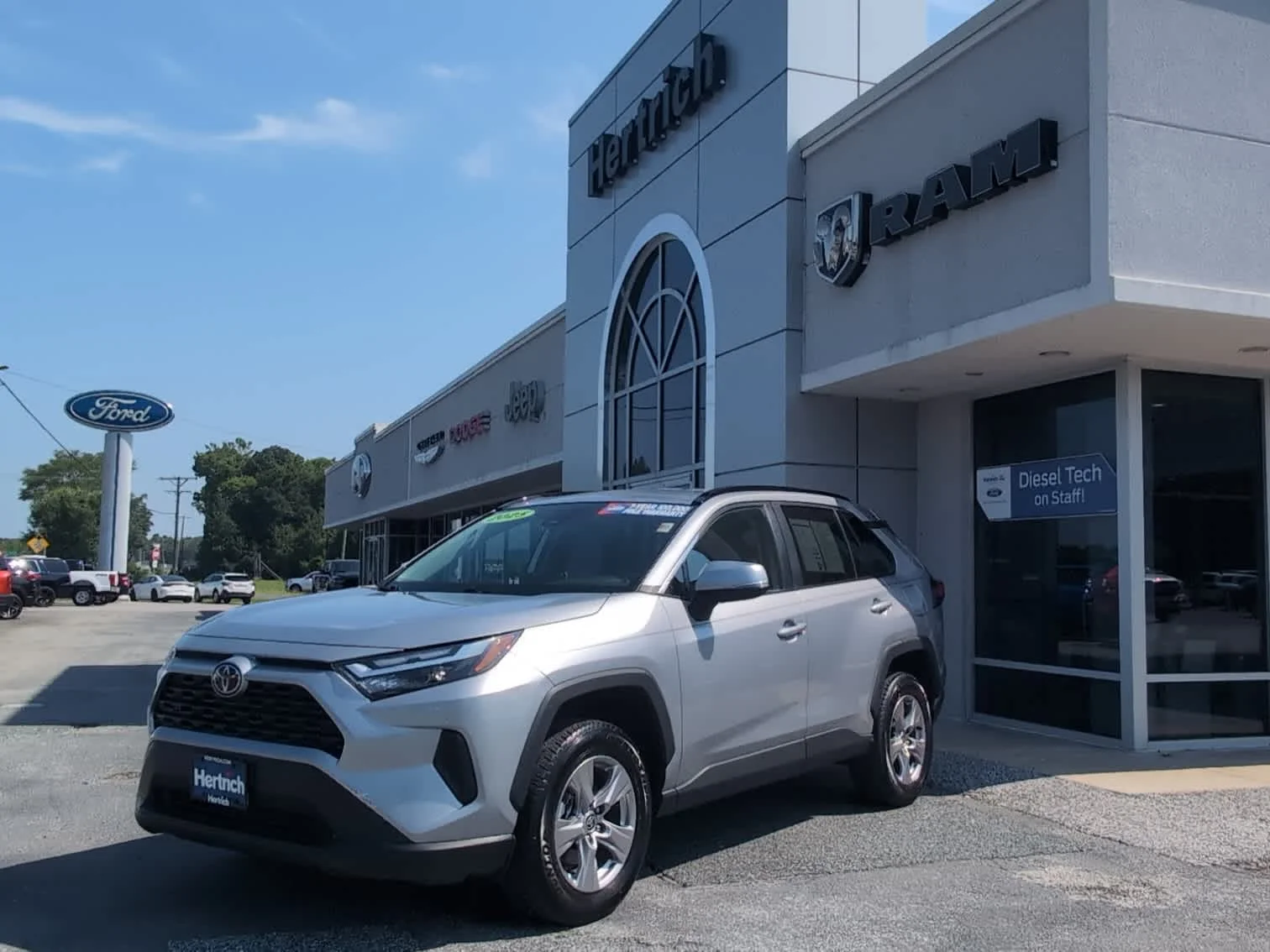 2025 Toyota RAV4 XLE