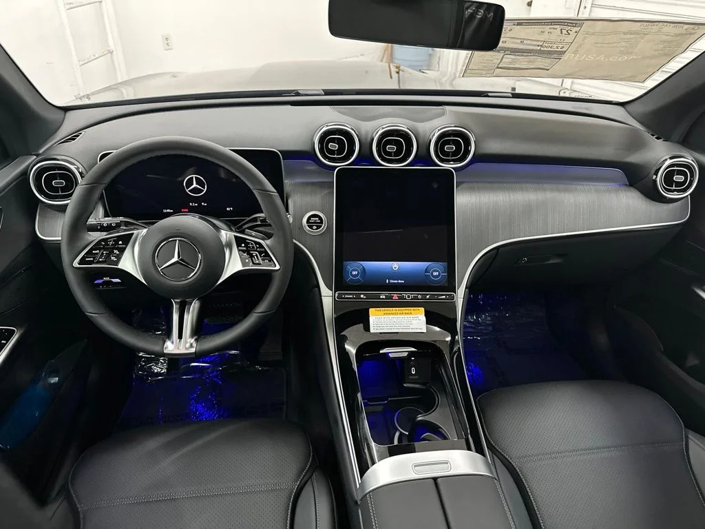 New 2026 Black Mercedes-Benz GLC 300 image 22