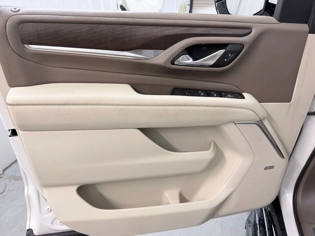 Used 2021 White Frost GMC Denali image 12