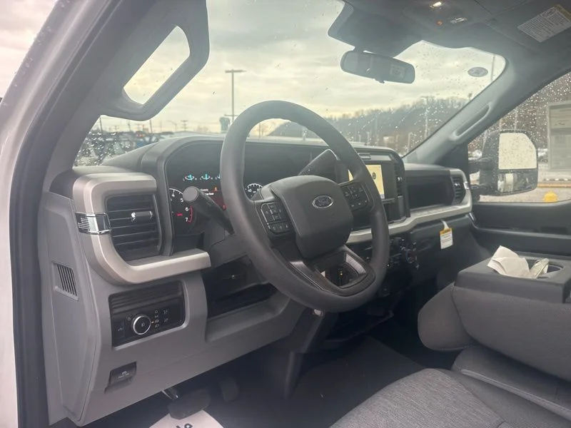 New 2026 Oxford White Ford F-350® XL image 18