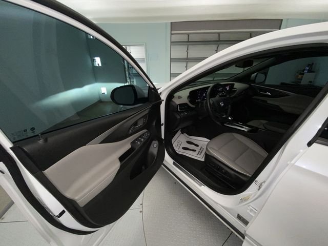 Used 2024 White Buick Avenir image 11