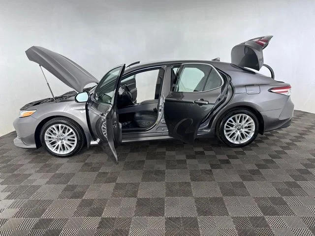 Used 2020 Gray Toyota XLE image 11