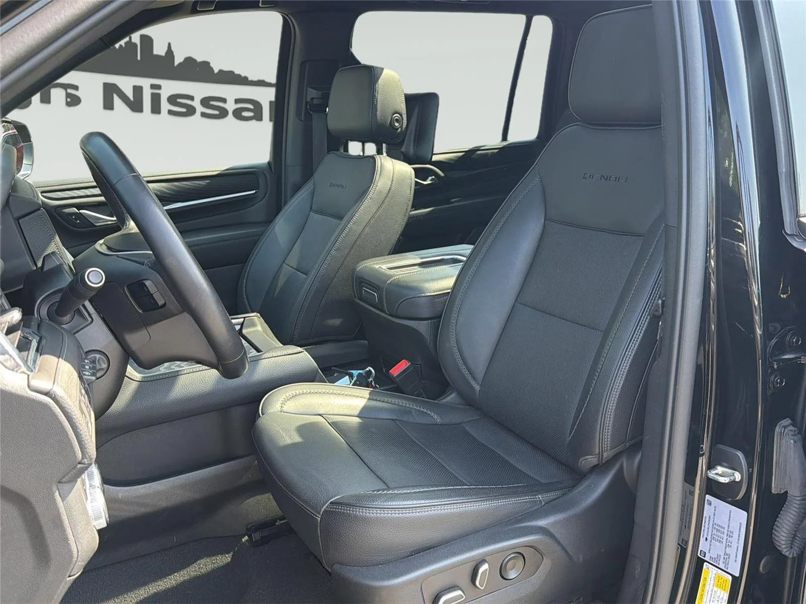 Used 2023 Onyx Black GMC Denali image 11