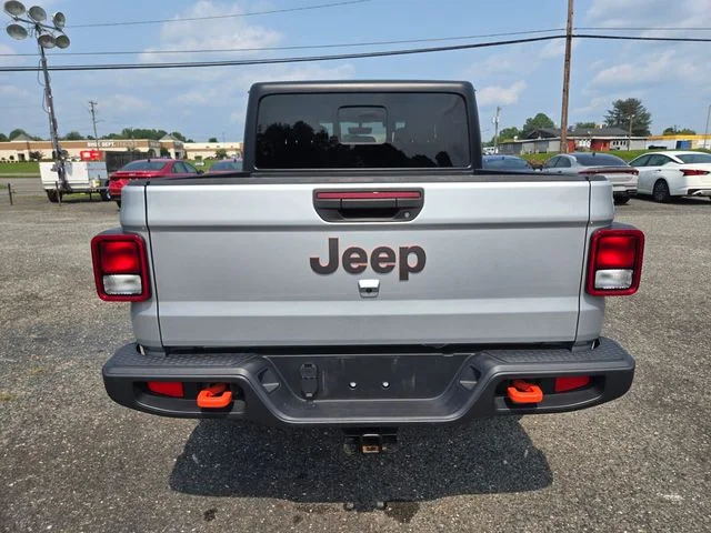Used 2023 Silver Jeep Mojave image 7
