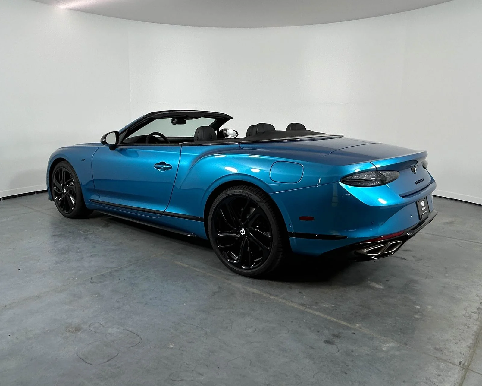 New 2026  Bentley V8 S image 3