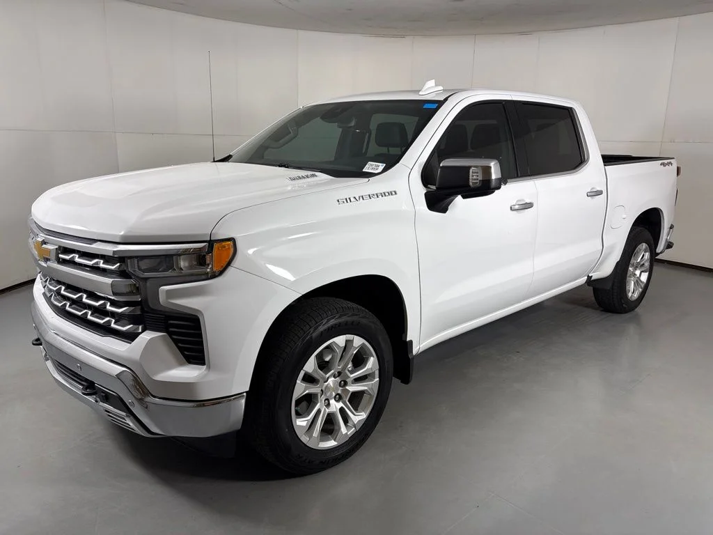 Used 2023 White Chevrolet LTZ image 5