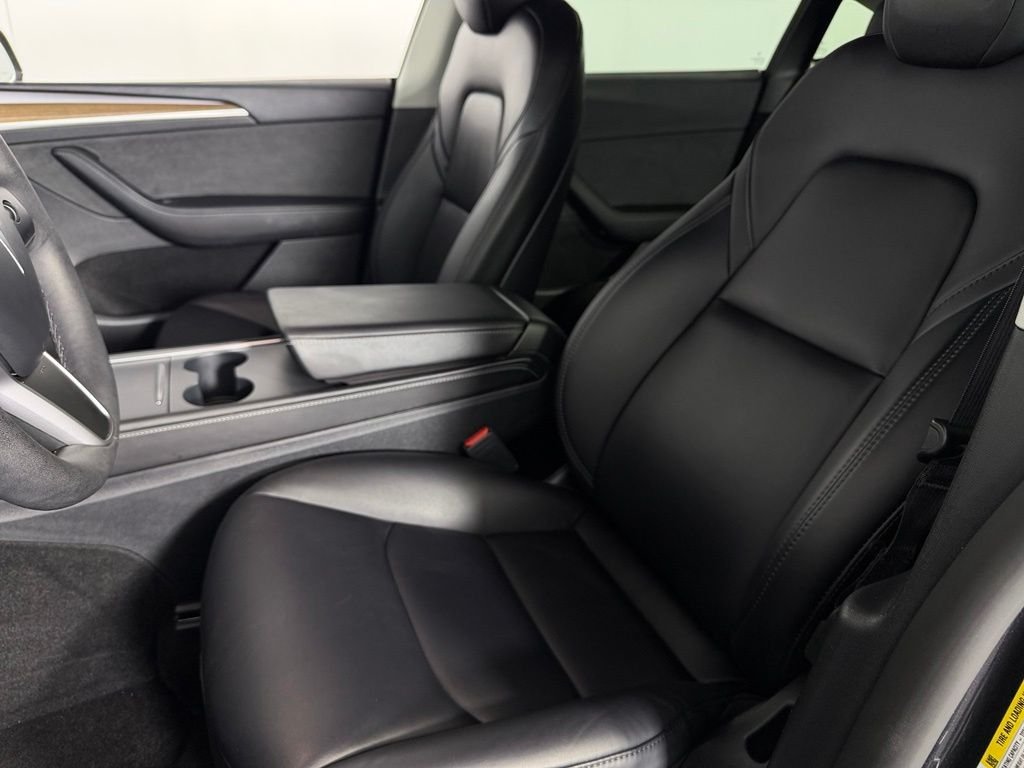 Used 2024 White Tesla Long Range image 21