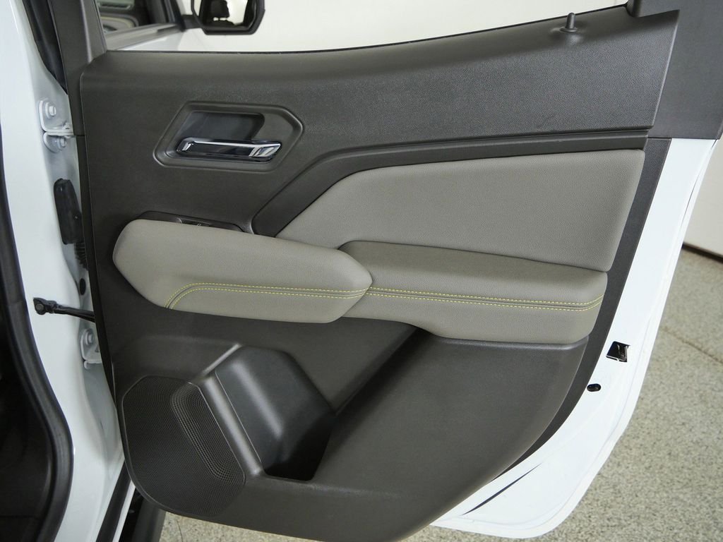 Used 2025 White Chevrolet ZR2 image 24