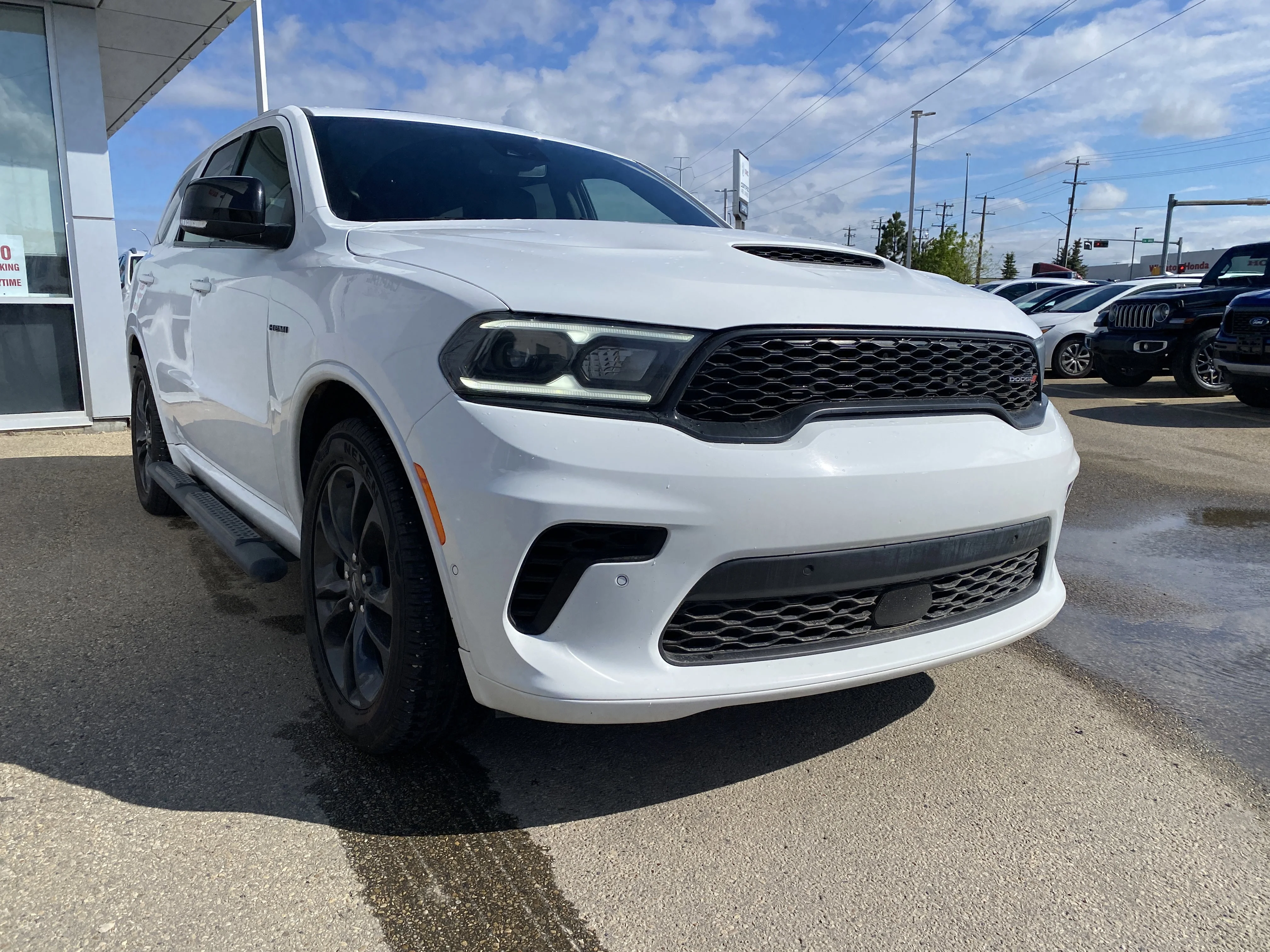 Certified Used 2024 White Knuckle Dodge R/T Plus AWD * 5.7L HEMI * ADAPTIVE CRUISE * TOW PACKAGE * image 6