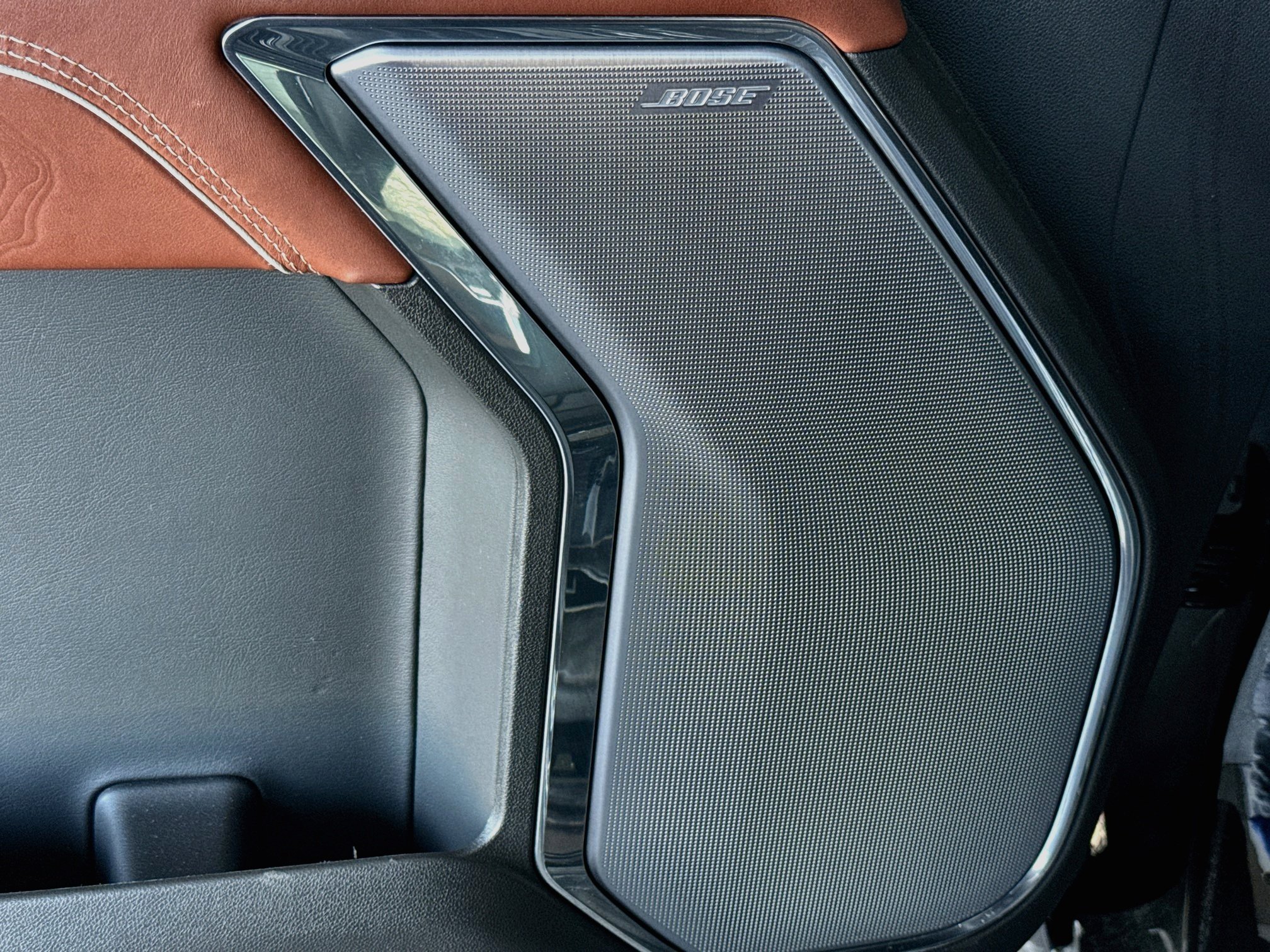 Used 2024 Onyx Black GMC Denali Ultimate image 19