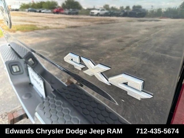 Used 2019 Black Ram Big Horn image 13