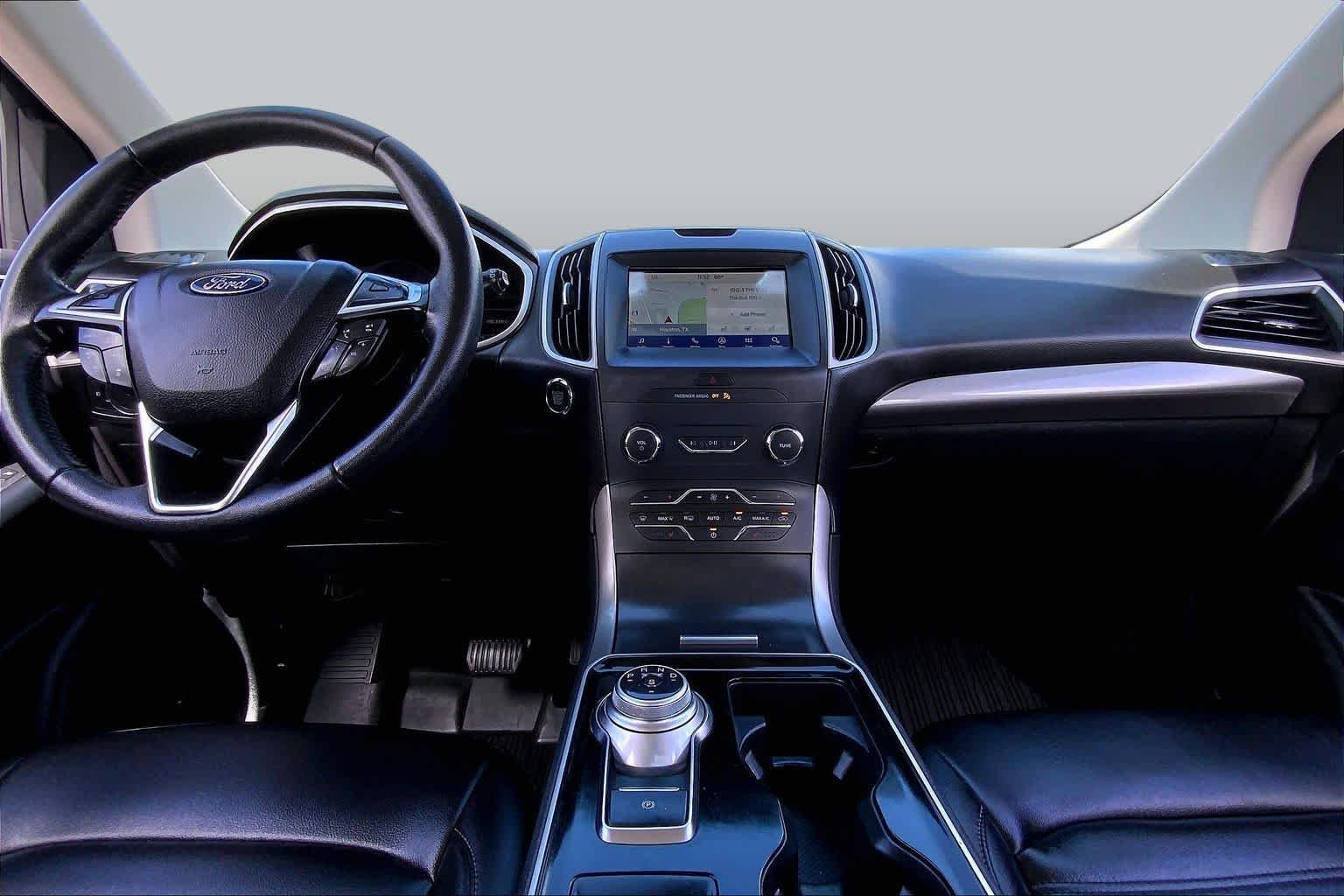 Used 2020 Star White Metallic Tri-Coat Ford SEL image 15