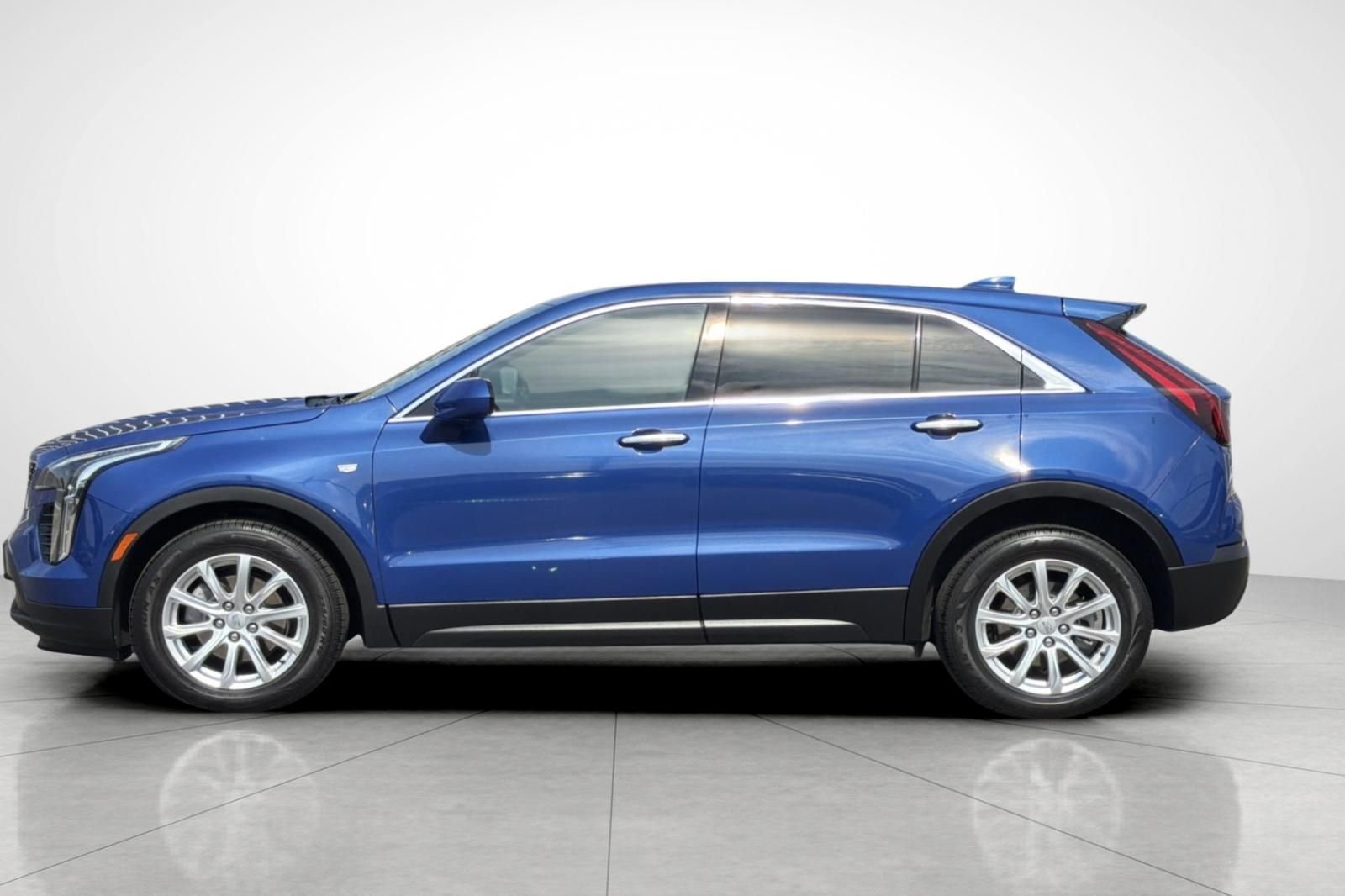 Used 2021 Blue Cadillac Luxury image 29