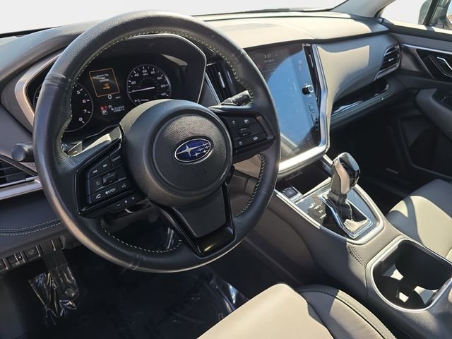 Used 2025 Silver Subaru Onyx Edition image 19