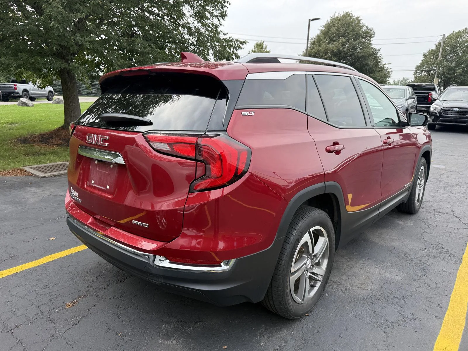 Used 2020 Red Quartz Tintcoat GMC SLT image 4
