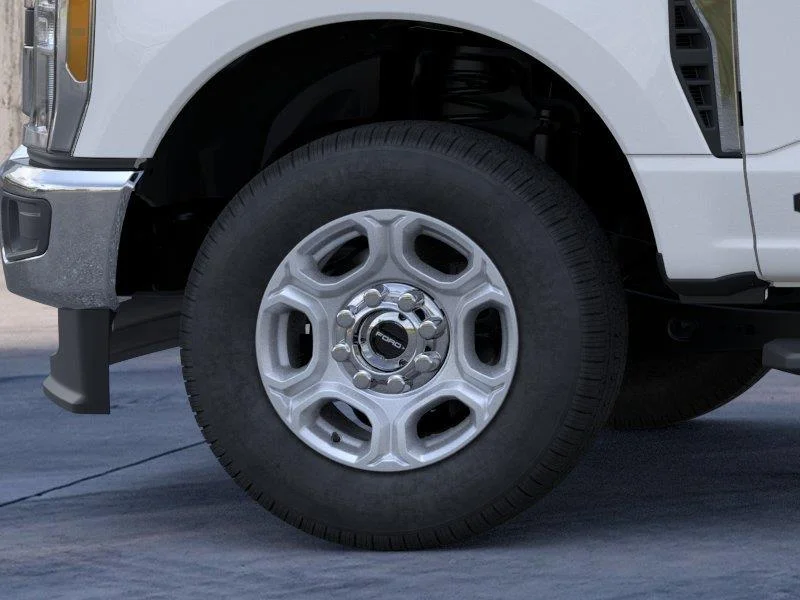 2026 Ford F-350 Super Duty Chassis Cab XLT - Photo 19