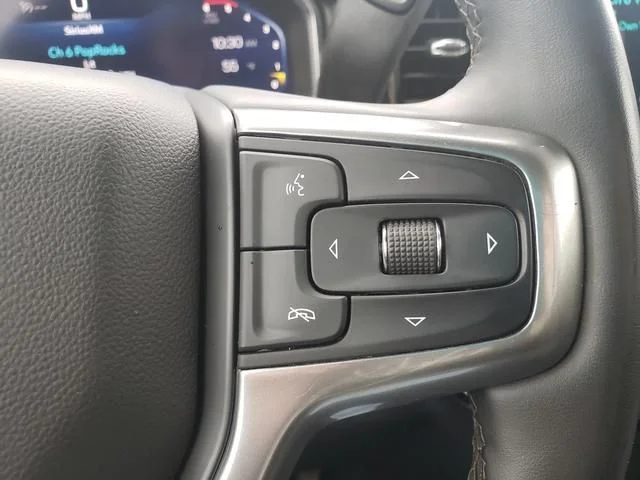Used 2025 Gray Chevrolet LT image 22