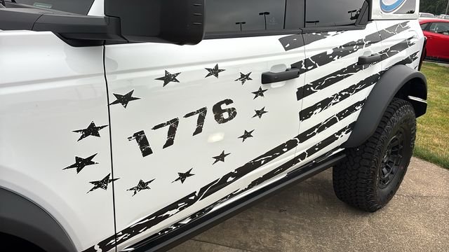 New 2026 Oxford White Ford Badlands image 9