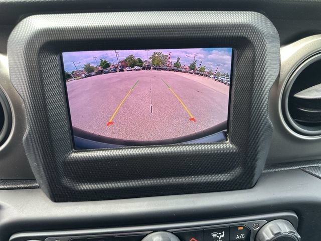Used 2023 Green Jeep 4-Door Sport S 4x4 image 24