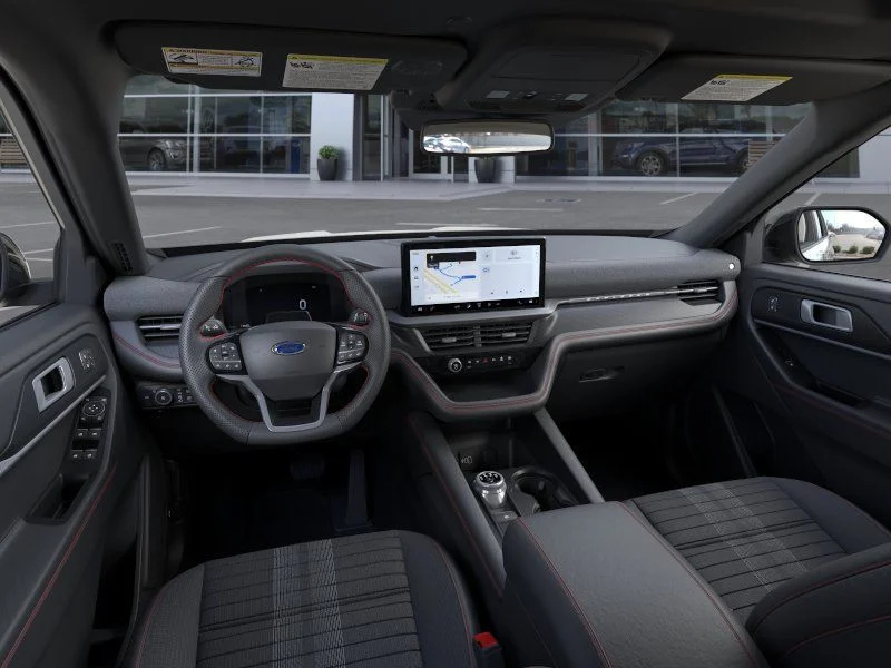 New 2026 Star White Metallic Tri-Coat Ford ST-Line image 10