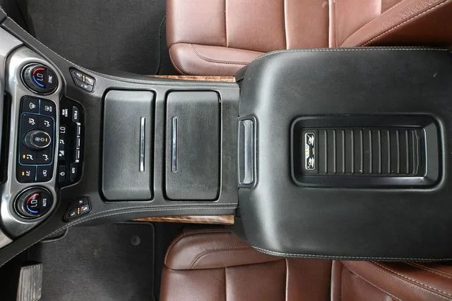 Used 2019 Beige Chevrolet Premier image 39
