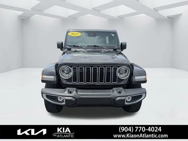 2025 Jeep Wrangler 4-Door Sahara - Photo 8