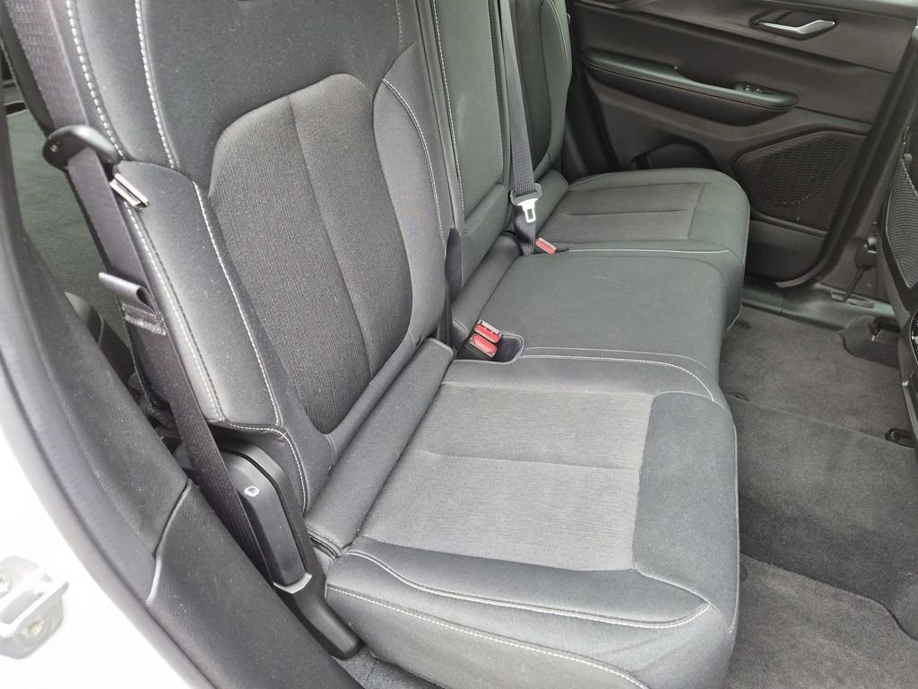 Used 2024 White Jeep Laredo image 22
