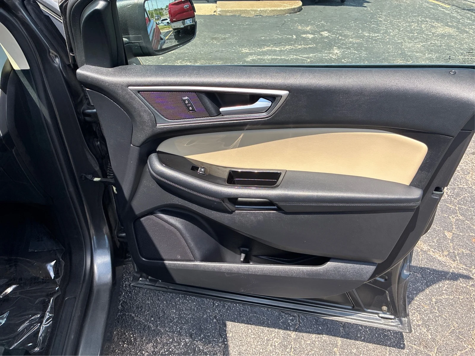 Used 2020 Gray Ford SEL image 19