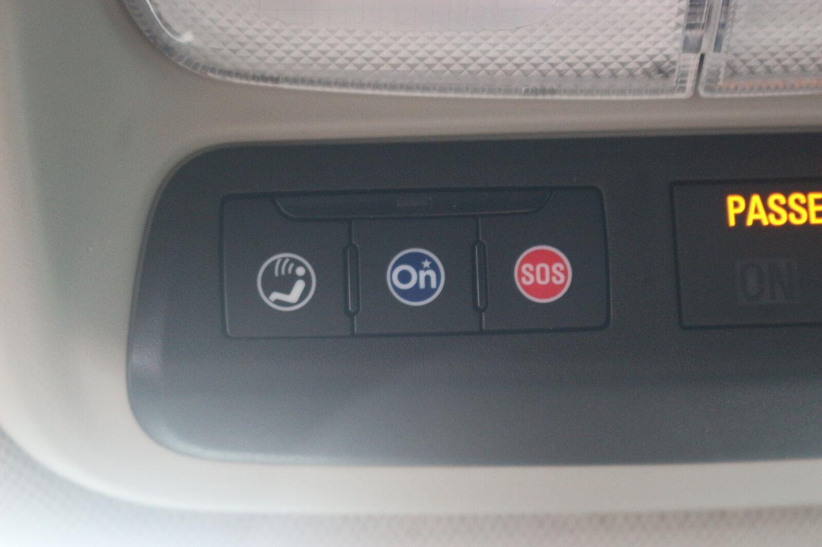 Used 2022 White Frost Tricoat Buick Essence image 32