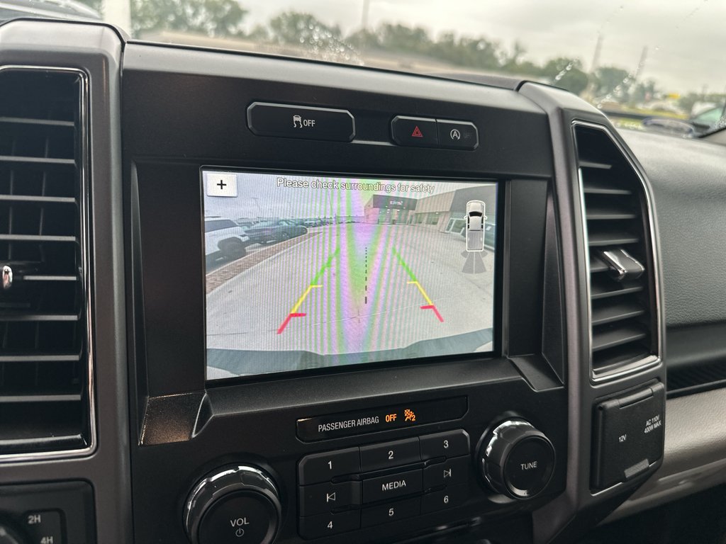Used 2018 Shadow Black Ford XLT image 22