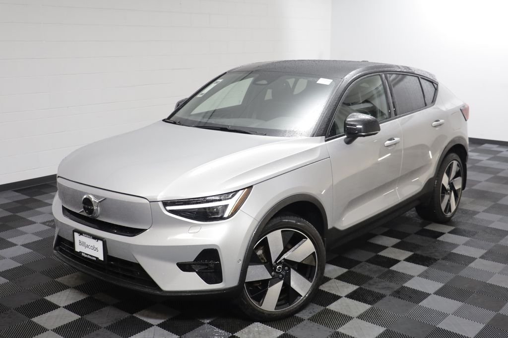 Used 2022 Volvo C40 Ultimate with VIN YV4ED3GB1N2000343 for sale in Naperville, IL