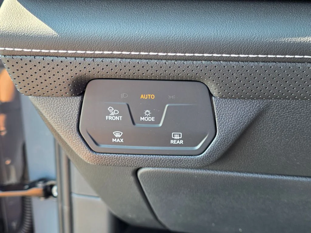 2026 Volkswagen Atlas Cross Sport SE w/Tech - Photo 36